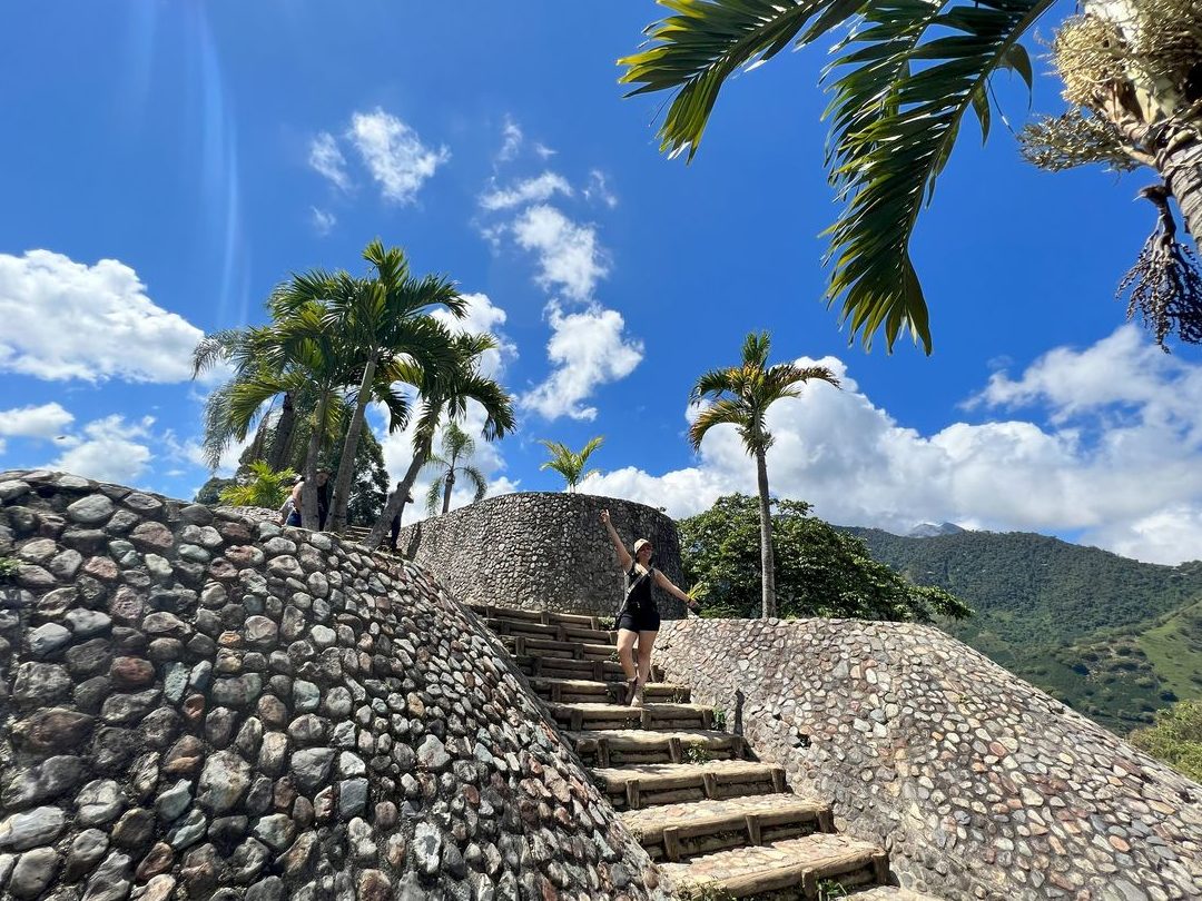 explorando los impresionantesfarallonesdel mundo