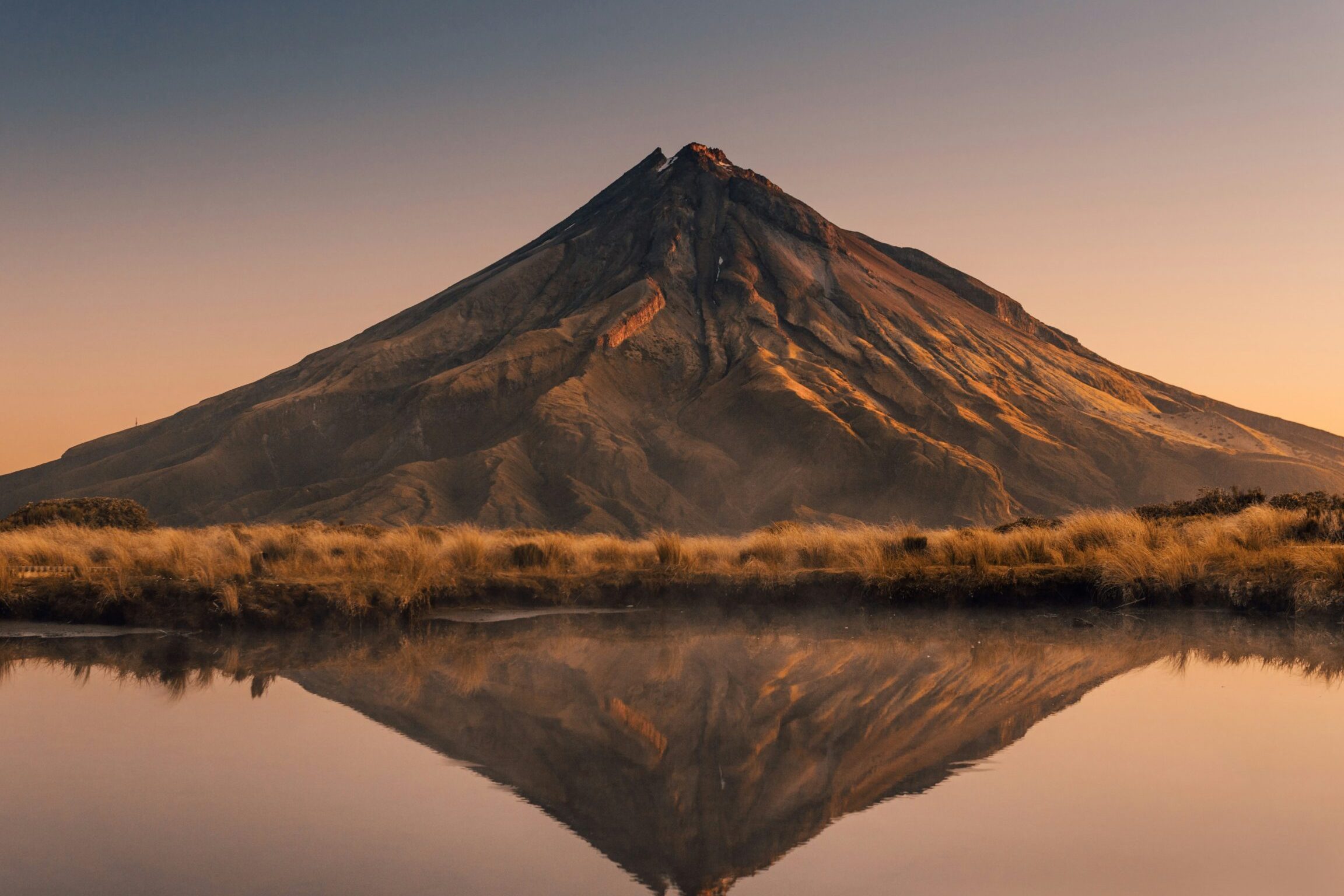 explorando los tipos de volcanes segun su forma y caracteristicas